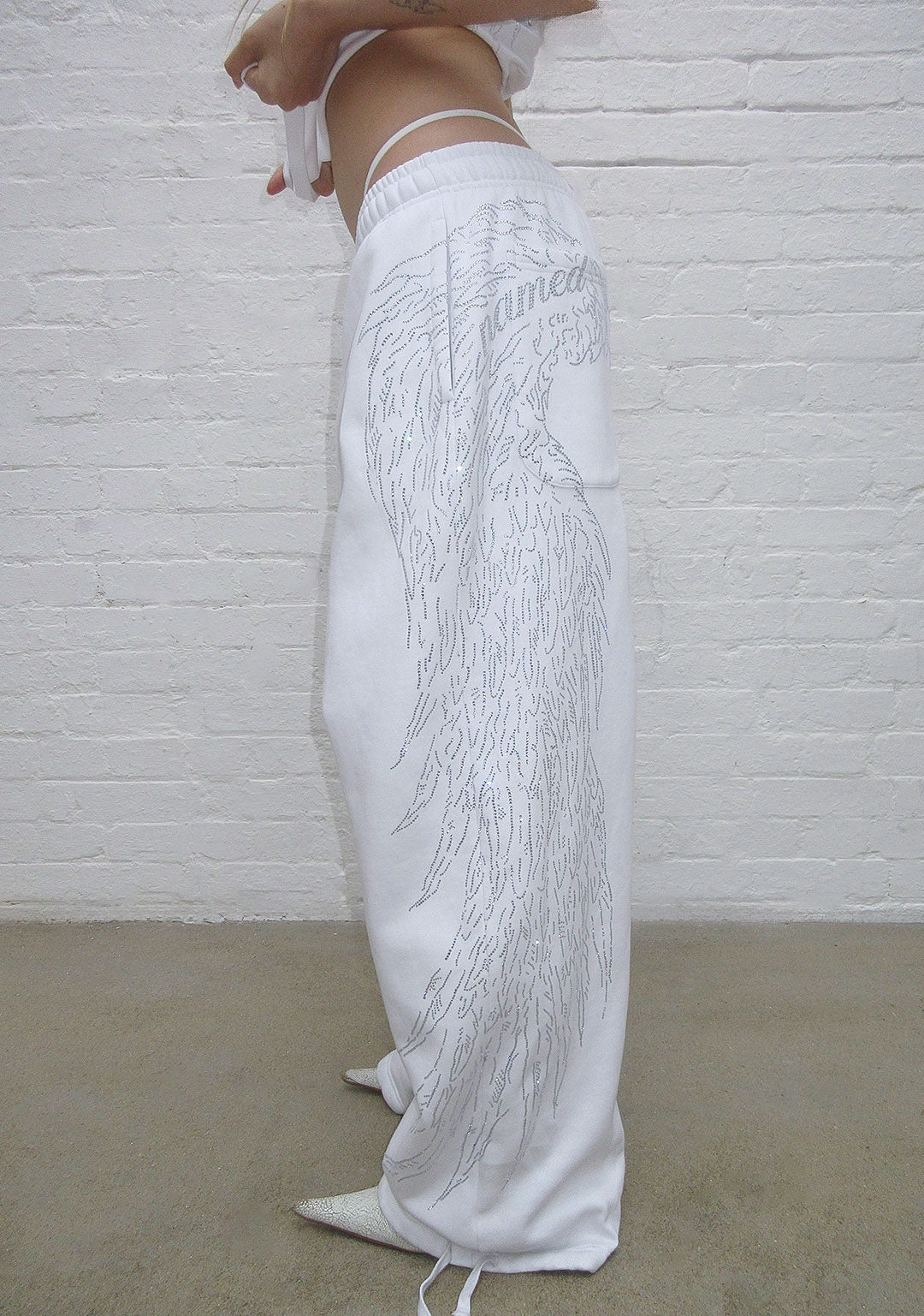 FALLEN RHINESTONE OVERSIZED SWEATPANTS WHITE