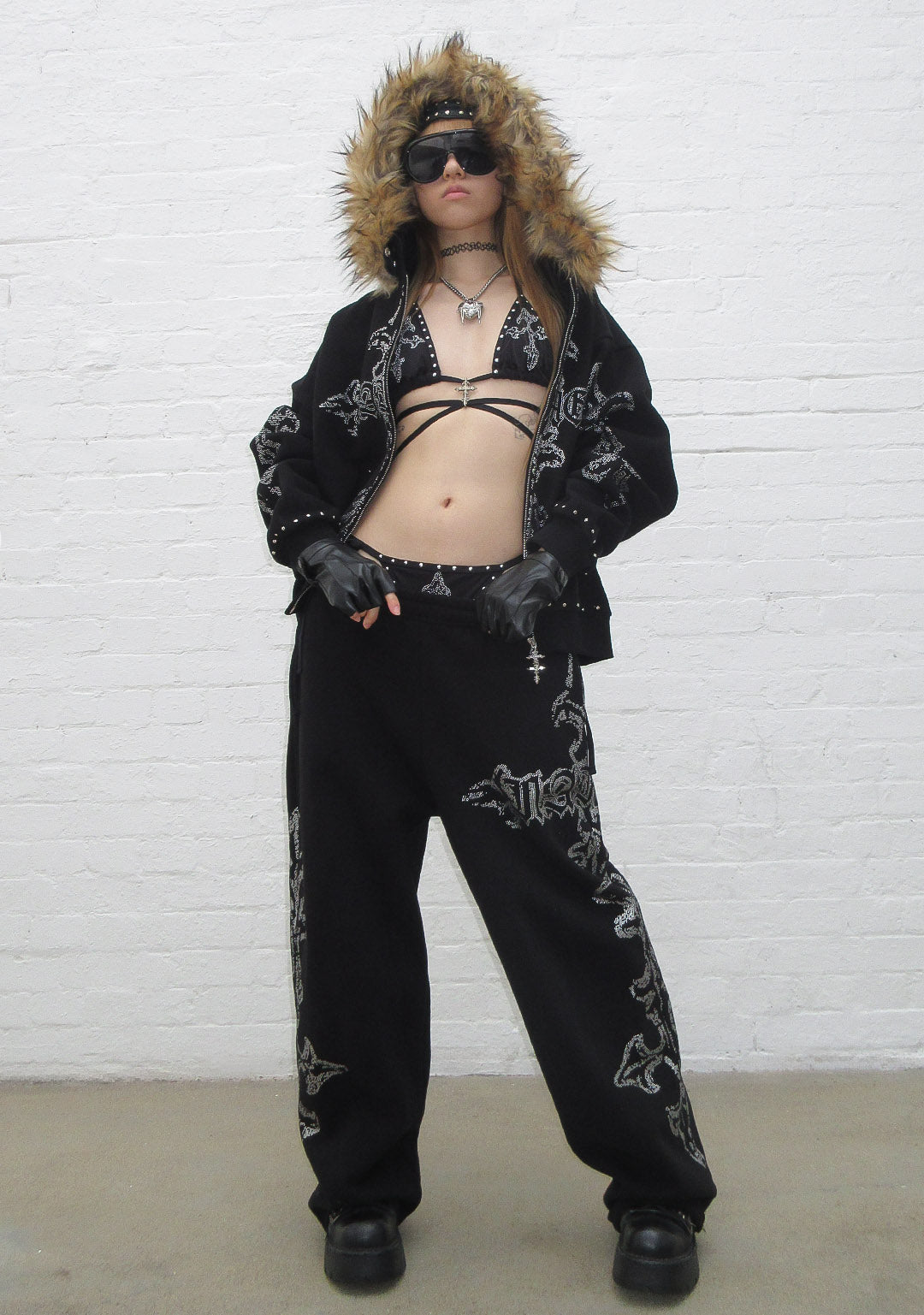 FERAL STUDDED OVERSIZED SWEATPANTS BLACK