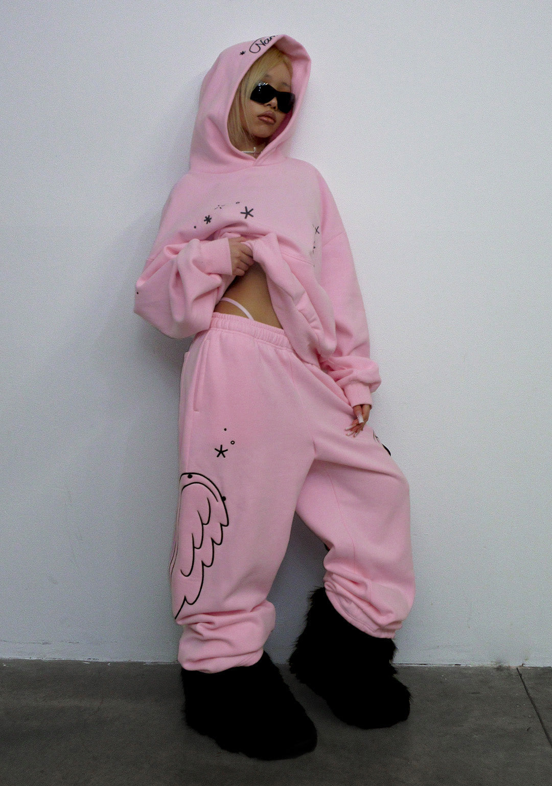 STITCH WINGS OVERSIZED SWEATPANTS BABY PINK (DETACHABLE WINGS)