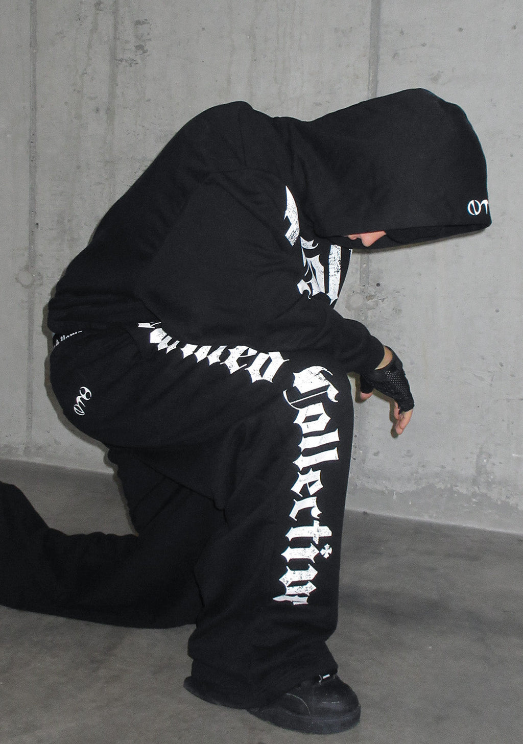 Nth ACTIVE OLD ENGLISH OVERSIZED SWEATPANTS BLACK