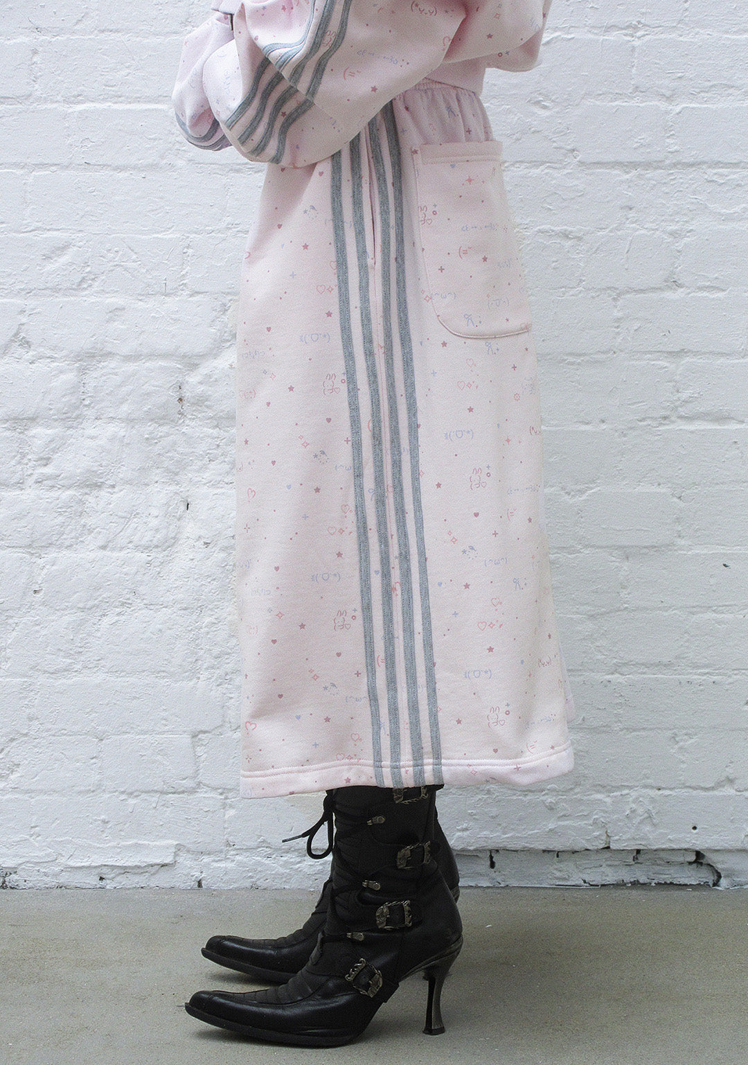 MALFUNCTION SPORTY OVERSIZED SWEATSHORTS BABY PINK
